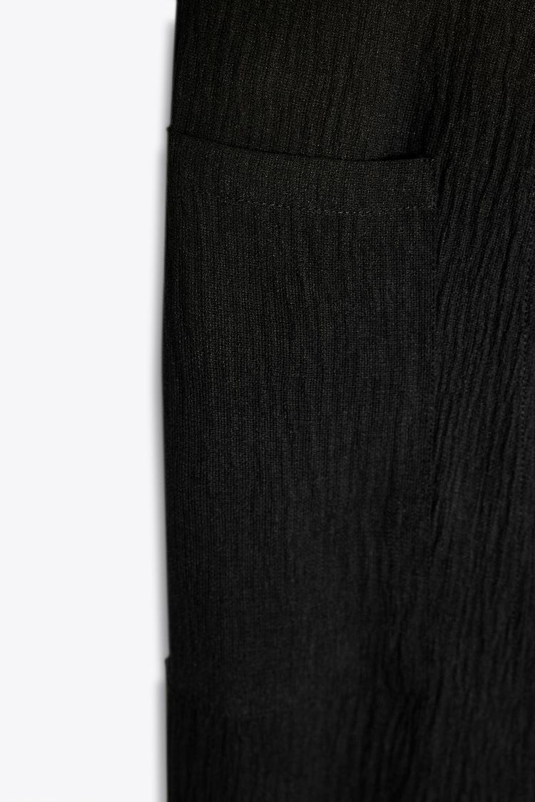 ZARA】テクスチャー入り生地フルイドワンピース 1165/226/800