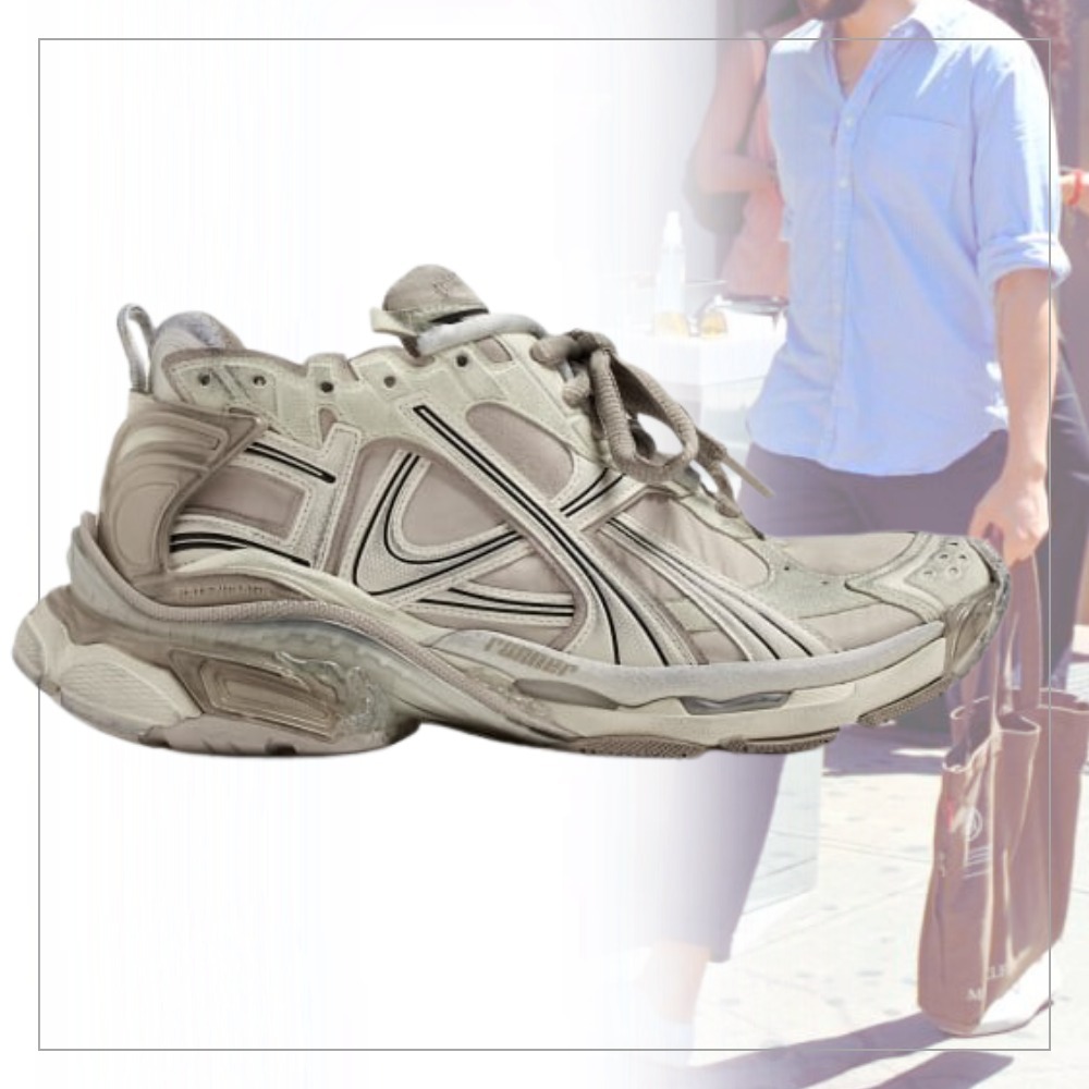 《マストバイな逸品》【BALENCIAGA】Runner スニーカー