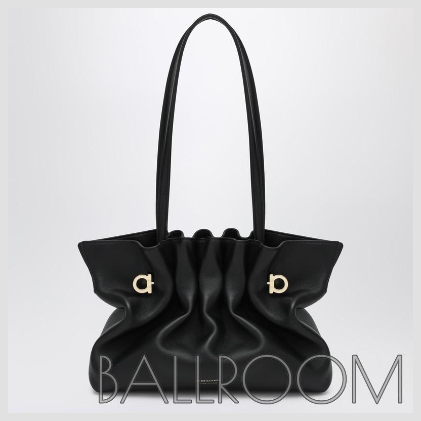 バッグ・カバンその他 FERRAGAMO SOFT-BAG SMALL BLACK LEATHER