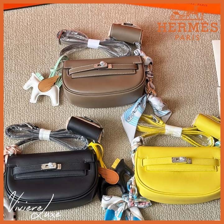 *エルメスの洗練×実用性*【HERMES】Kellymooveショルダーバッグ