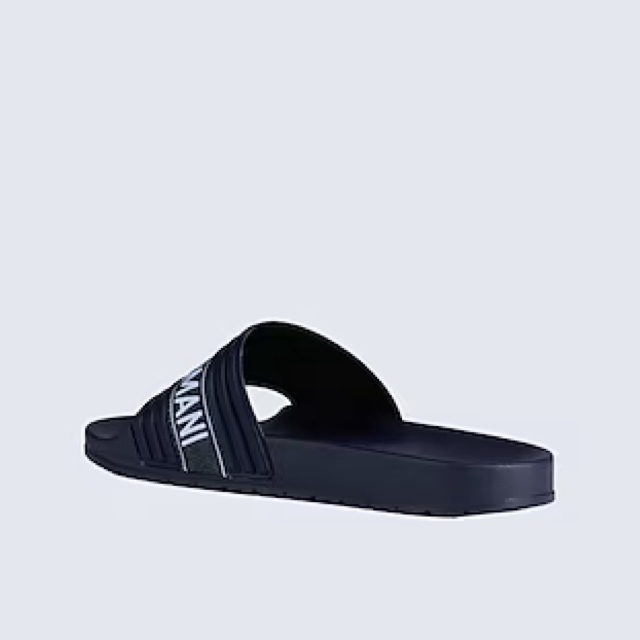 EMPORIO ARMANI イーグルロゴシャワー ビーチサンダル プール EMPORIO ARMANI イーグルロゴシャワー ビーチサンダル プール