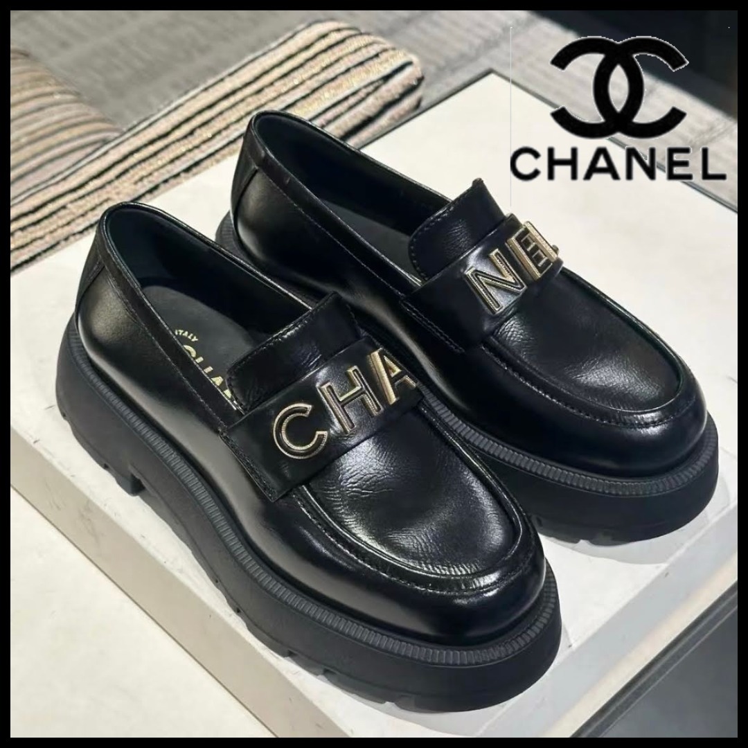 【厚底♡ロゴが可愛い】CHANEL ローファー