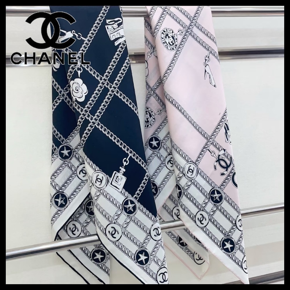 【纏うだけで、気品を♪】CHANEL スカーフ