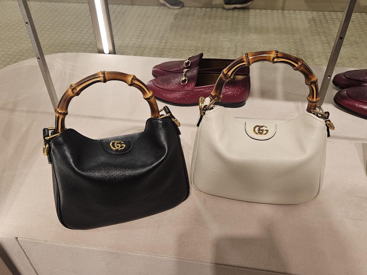 2025年新作★GUCCI★ダイアナ バンブーハンドルレザーミニバッグ