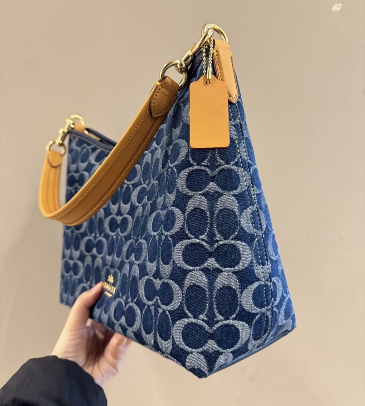 【COACH】シグネチャー デニム ♪ ローレル ラージ ショルダー COACH】ローレル ラージショルダーバッグ☆シグネチャーデニム