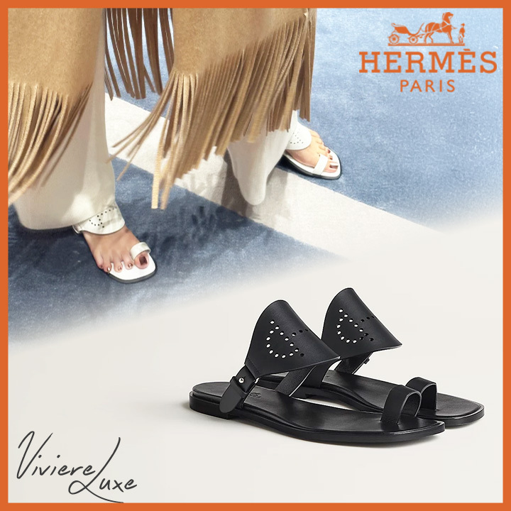 *優雅さと快適さを兼ね備えた*【HERMES】ヘラ サンダル