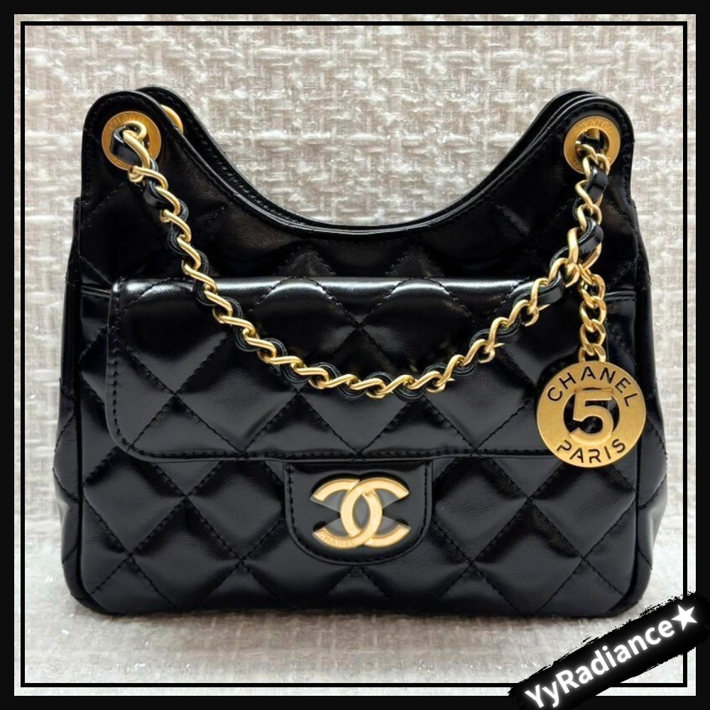 【使いやすく丁度良いサイズ感♡】CHANEL ホーボーバッグ