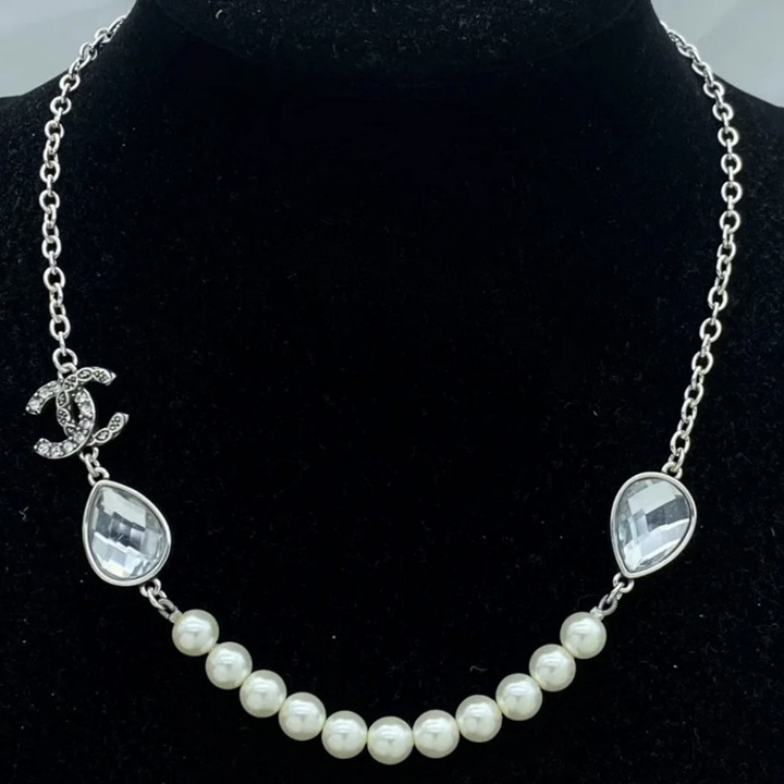 《ビジューとパールが華やか♡》CHANEL ネックレス CCロゴ