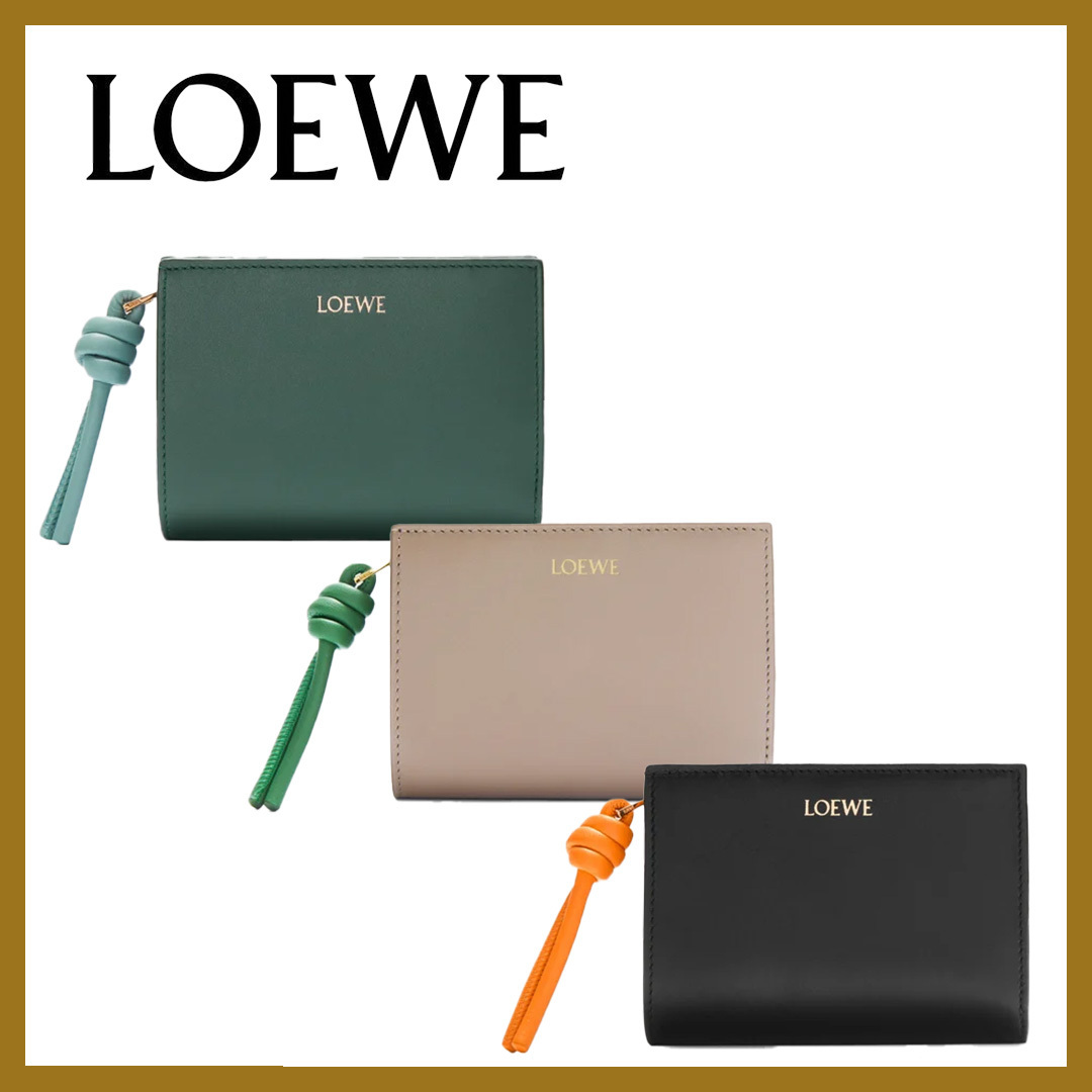 使うほどに手になじむ◎【LOEWE】ノット コンパクト ウォレット