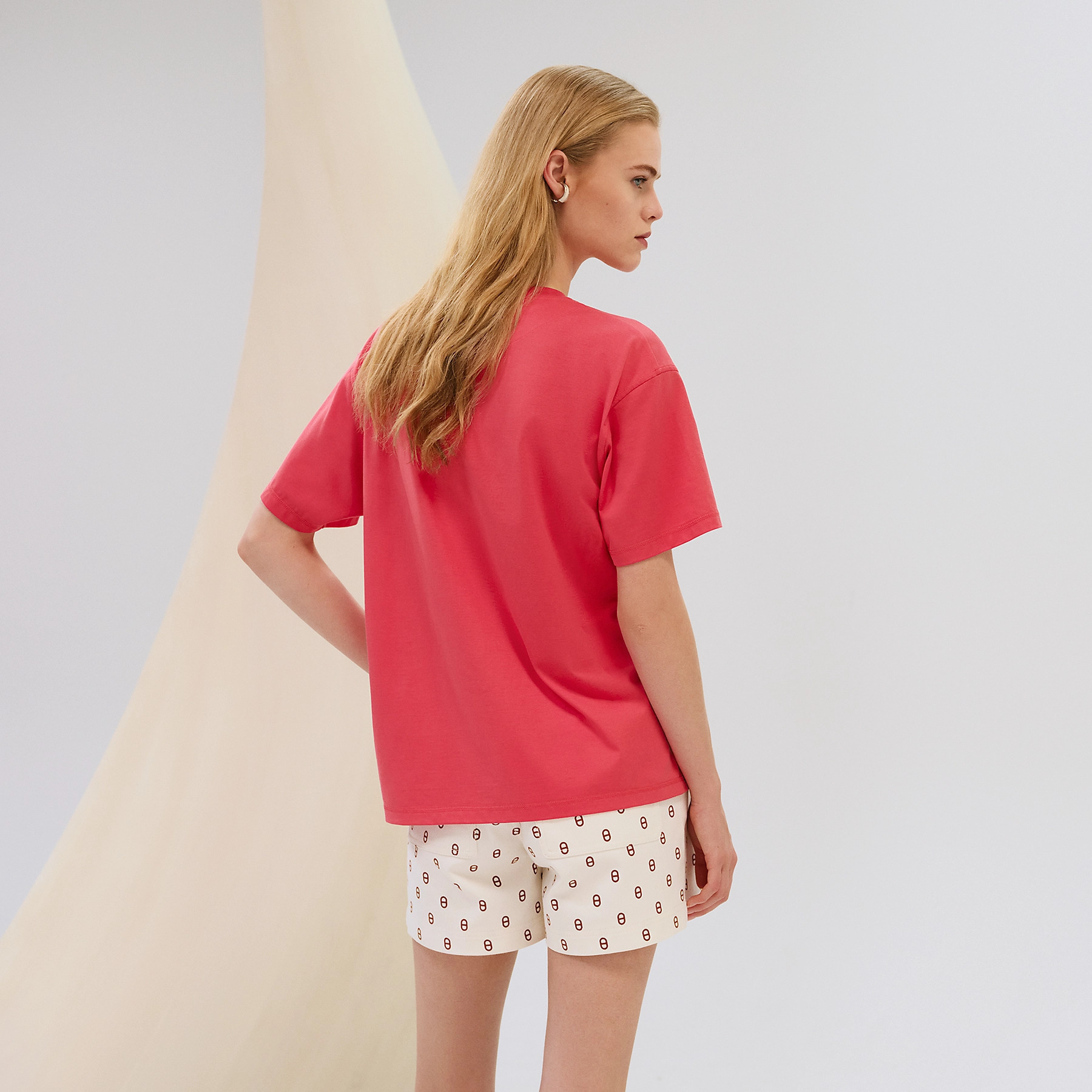 【上質な大人の一枚】HERMES Tシャツ《マイクロ カルティリオ》