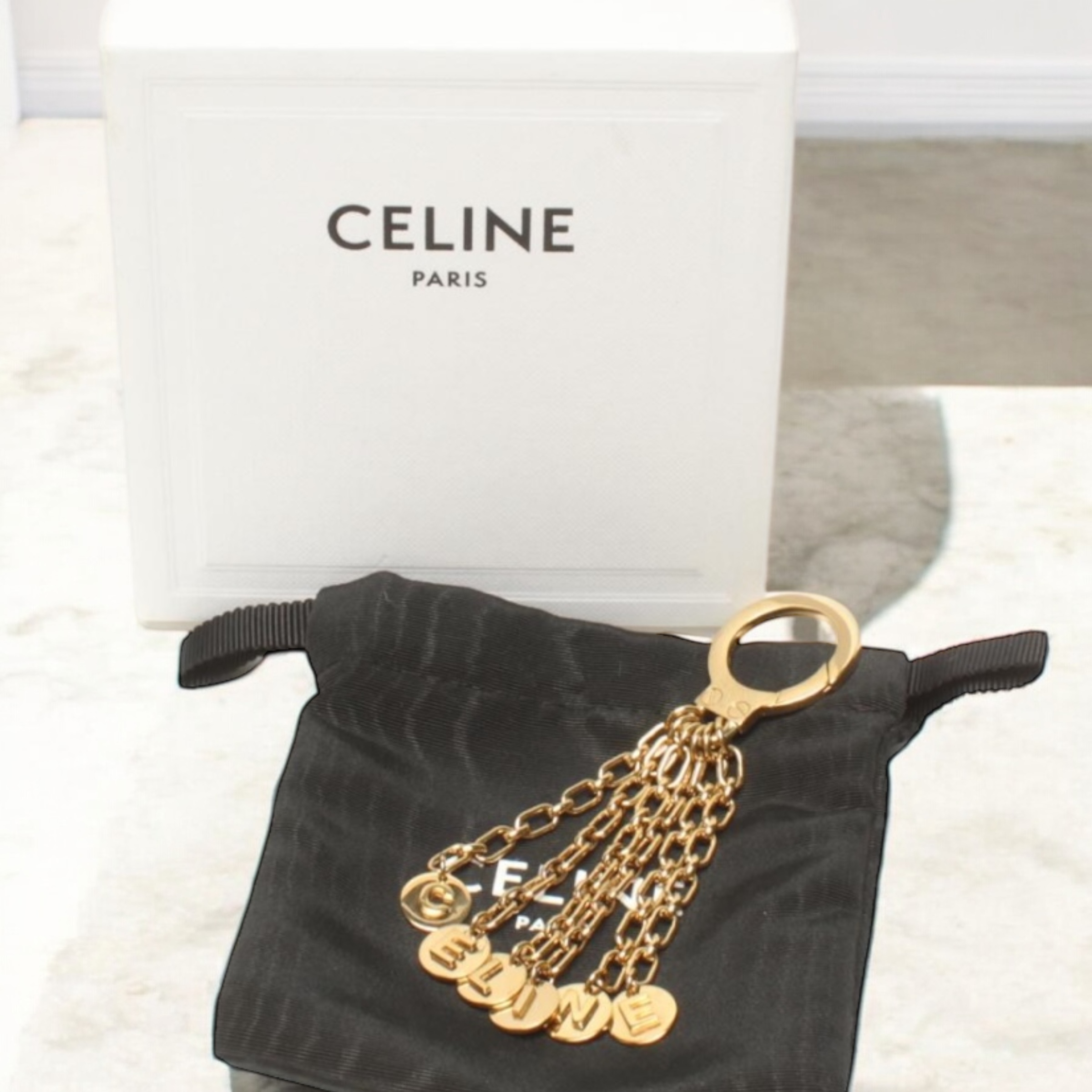 日本未発売♡】 CELINE バッグチャーム メダル ゴールド