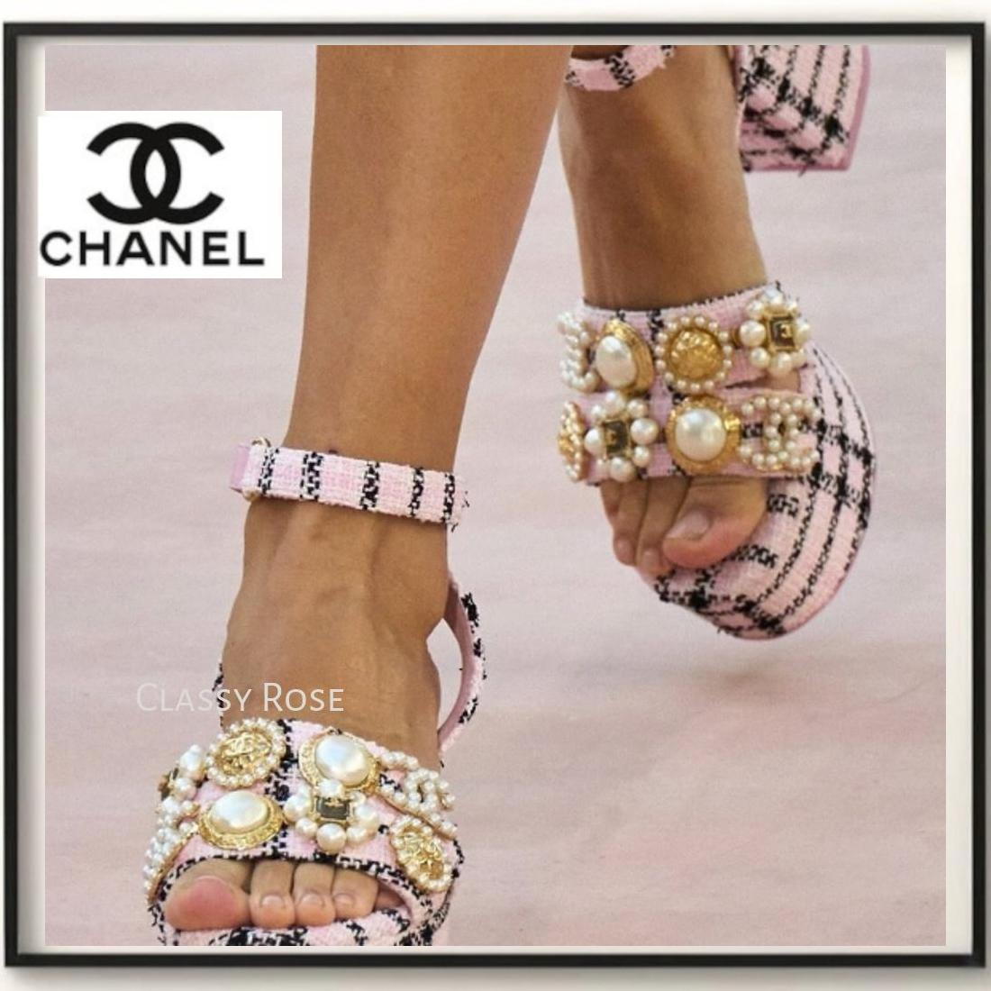 【厚底とビジューが可愛い】CHANEL サンダル