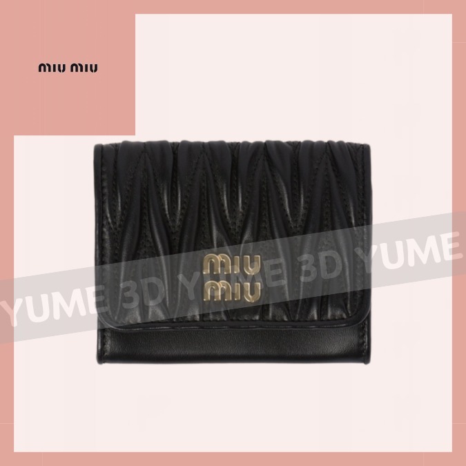 ♡Miu Miu♡可愛いマテラッセレザー カードケース