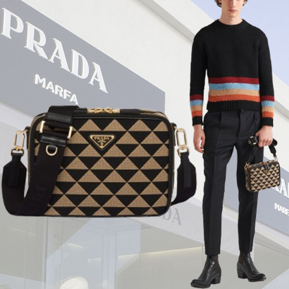 【PRADA】Pradaシンボル刺繍入り布製バッグ