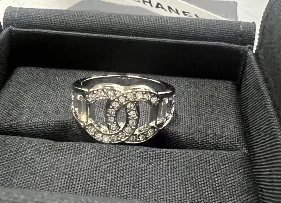 輝きを添えて☆CHANEL CC リング ABF782-B20579-U0943 輝きを纏う♡》CHANELリングCC (CHANEL/指輪・リング) ABF782