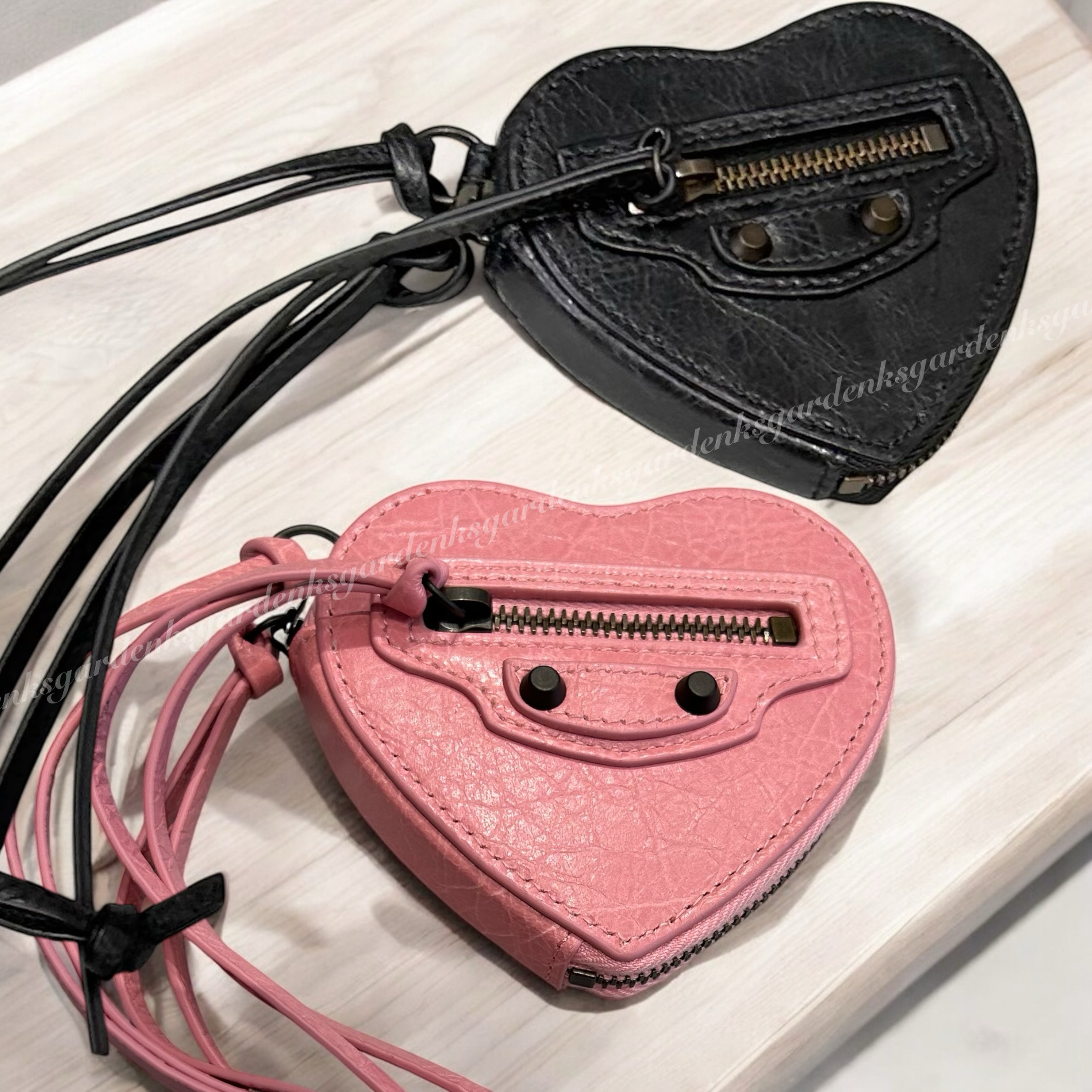 すぐ届く！BALENCIAGA LE CITY チャーム ハートボックス