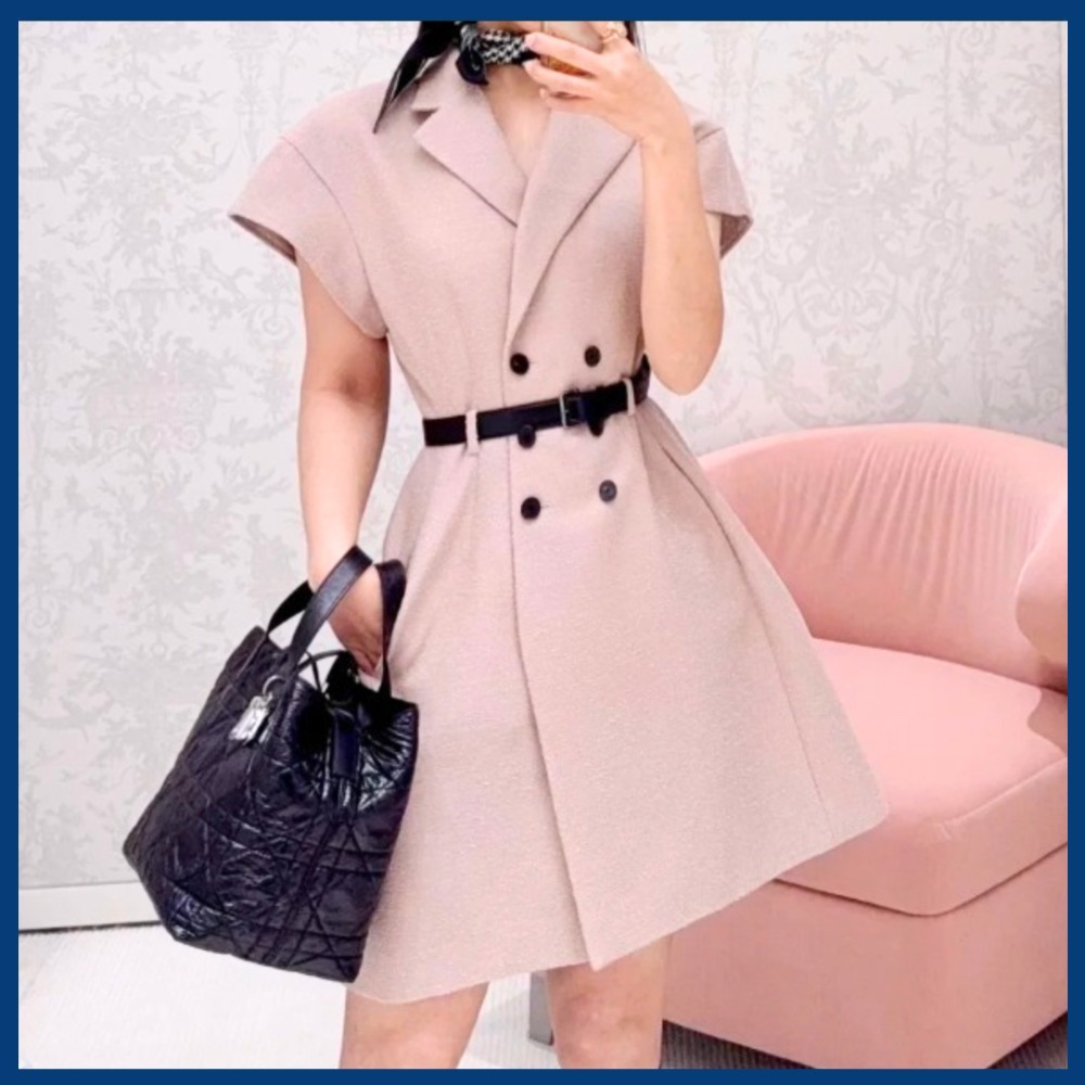【唯一無二の個性♡】DIOR ベルト付きショートドレス