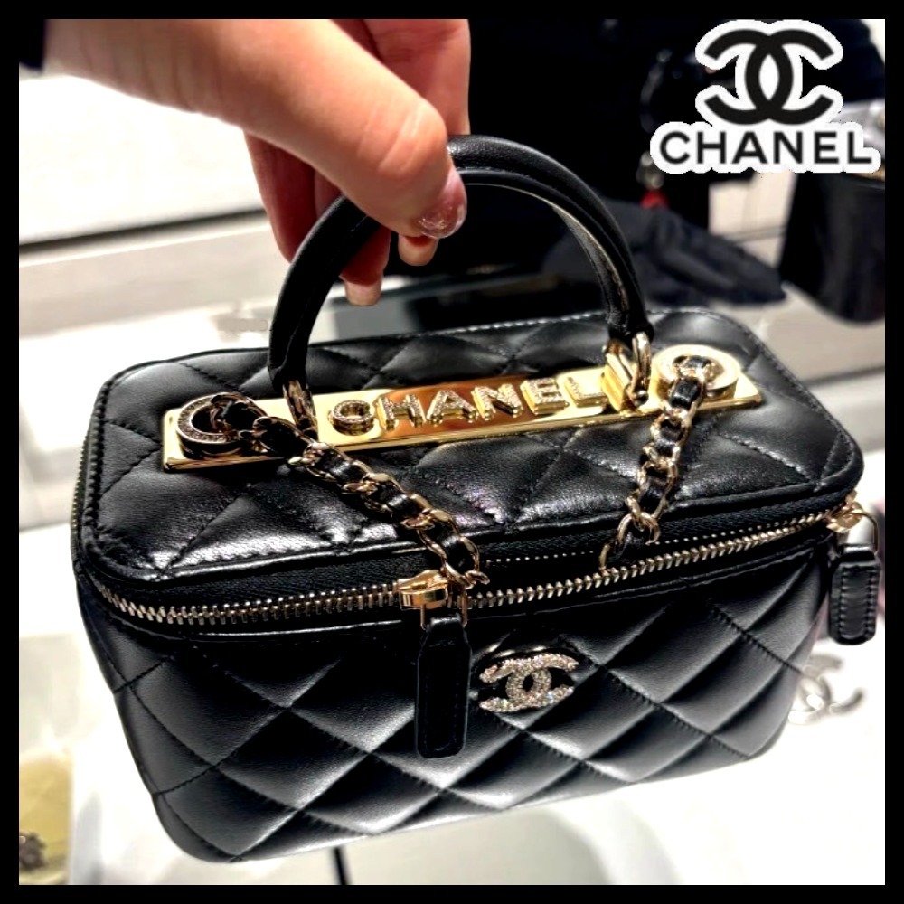 【清潔感たっぷり オシャレ偏差値アップ♪】CHANEL バニティ