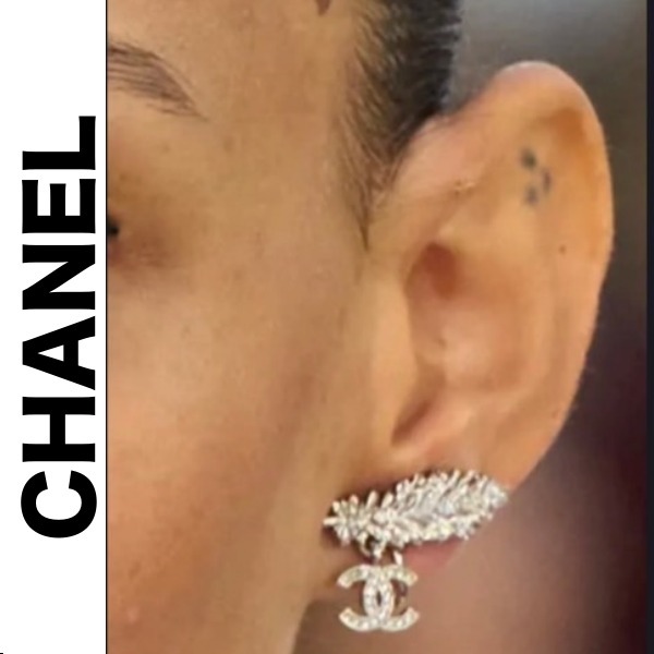 《25S》CHANEL 国内発送 フェザー＆ココマーク ピアス