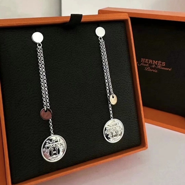 《揺れるコインがエレガント☆》HERMES ピアス エクスリブリス