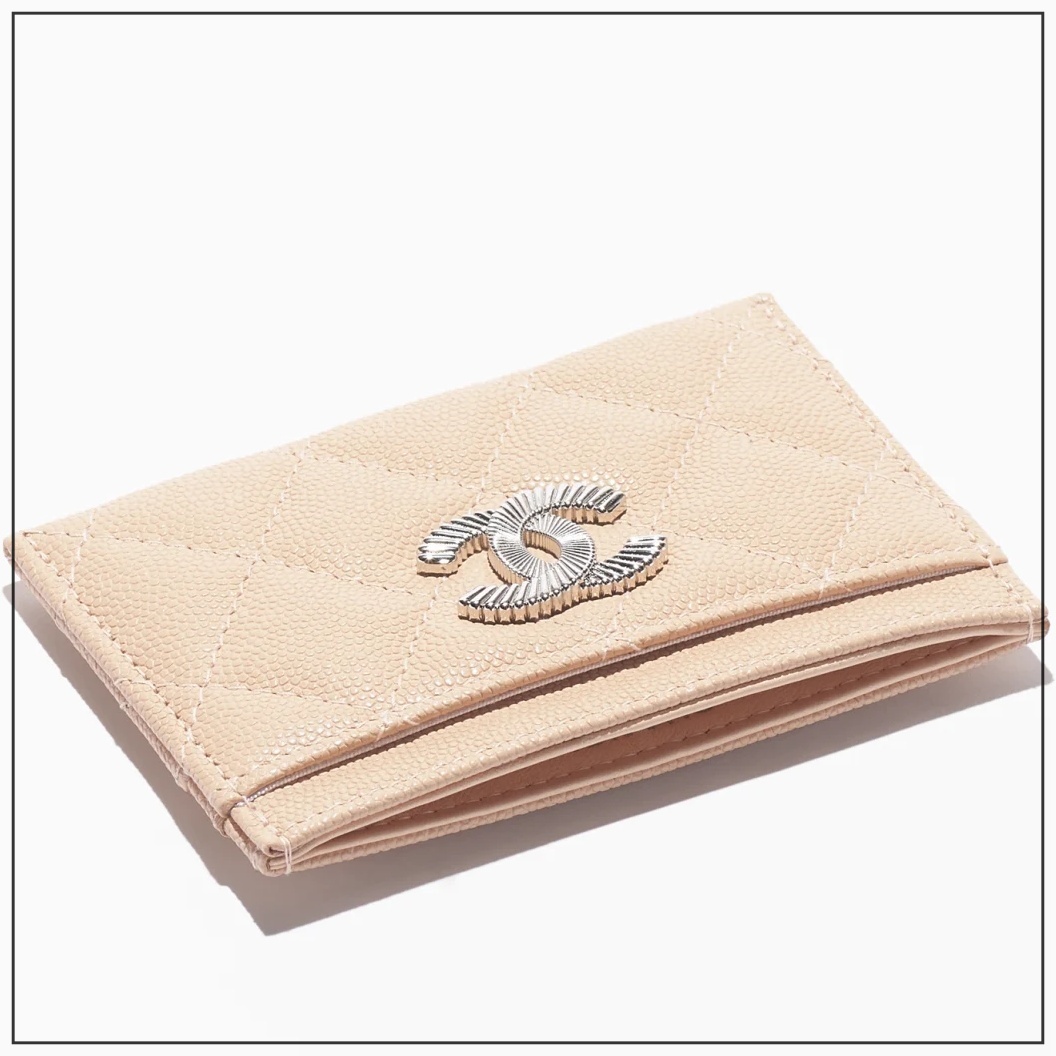 《明るいカラー》CHANEL 25c カードケース ベージュ