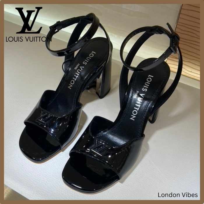 シンプル上品♪ Louis Vuitton スウィングサンダル パテント