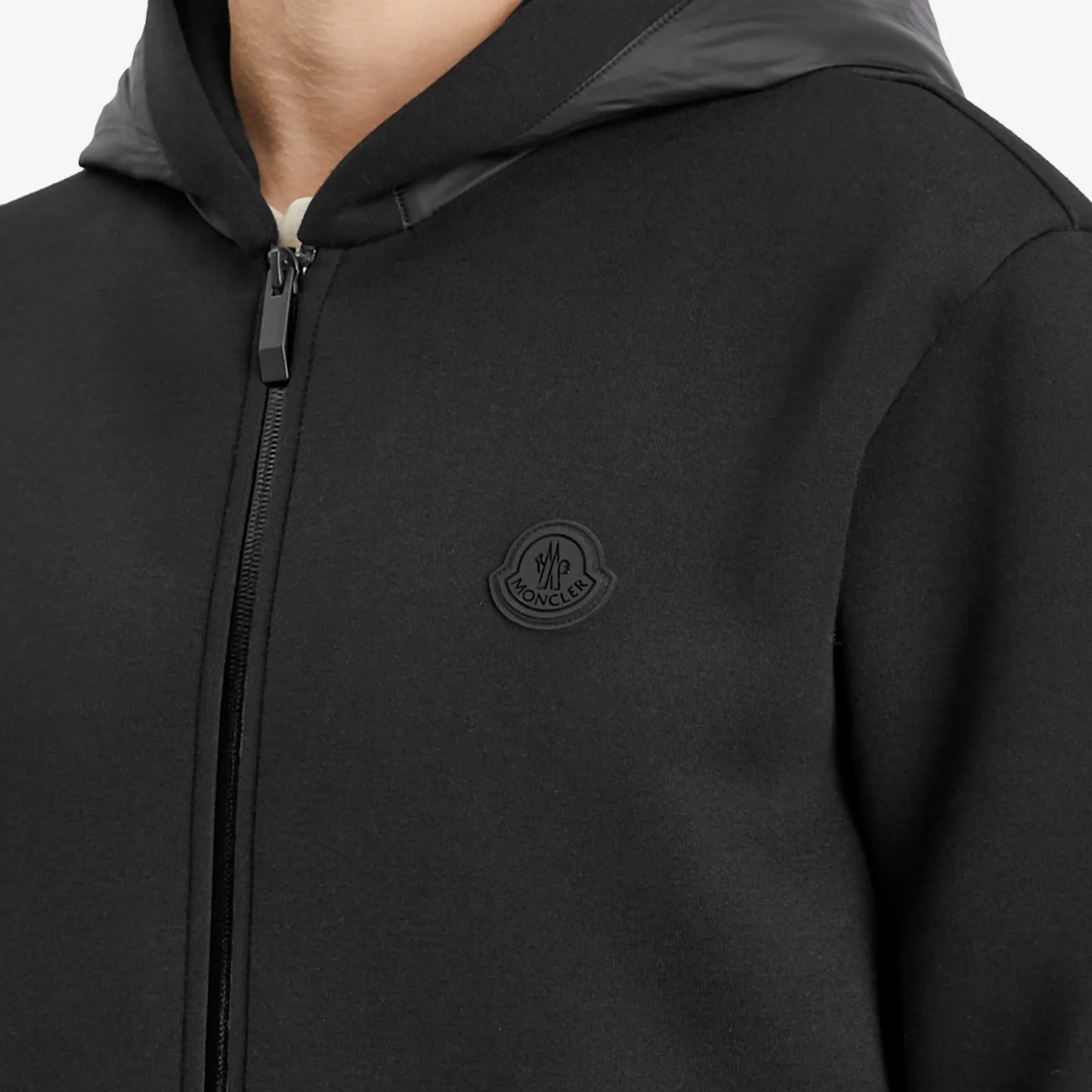 MONCLER モンクレール●異素材 ナイロンフード付ジップパーカー MONCLER モンクレール○異素材 ナイロンフード付ジップパーカー