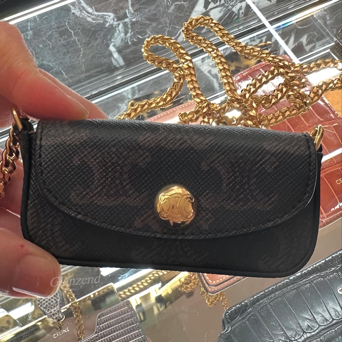【CELINE】トリオンフ チェーン付きリップスティックケース