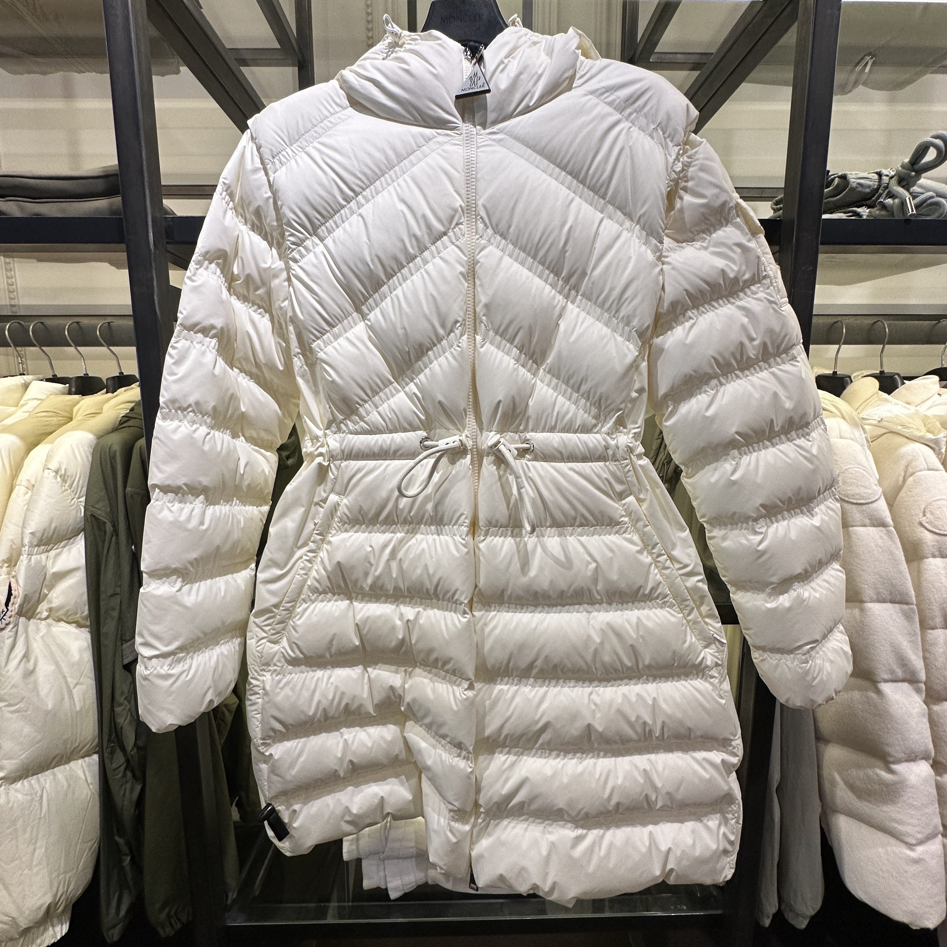 【VIPセール】MONCLER モンクレール 数量限定 ダウン ALASTORE