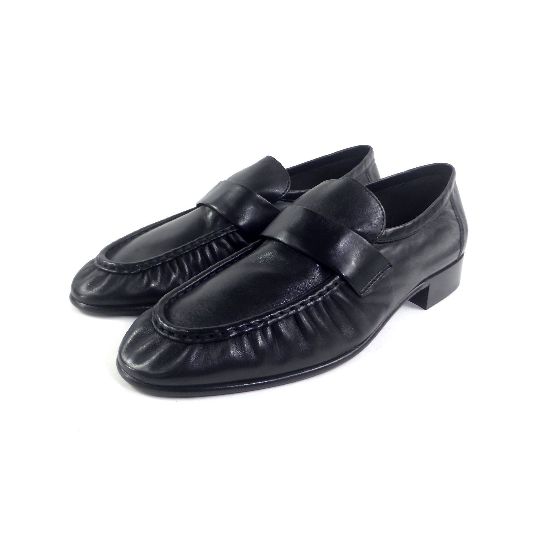 国内即発【The Row】Soft Loafer ナッパレザー F1280 ブラック