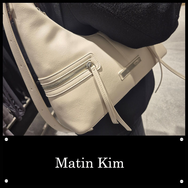 ★MATIN KIM ★ASYMMETRICAL ZIPPER BAG