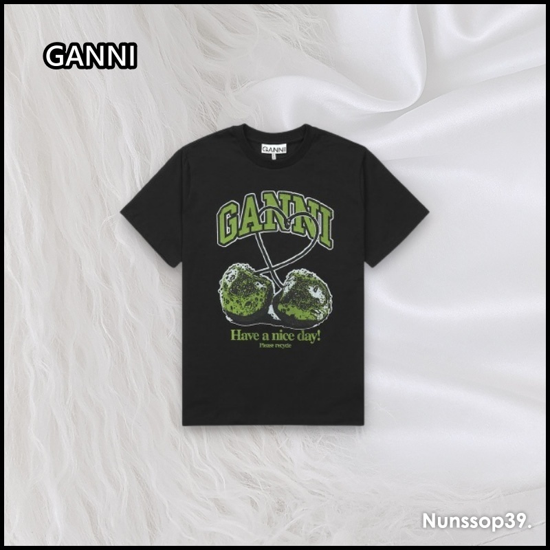 《GANNI》 チェリー リラックスフィット Tシャツ