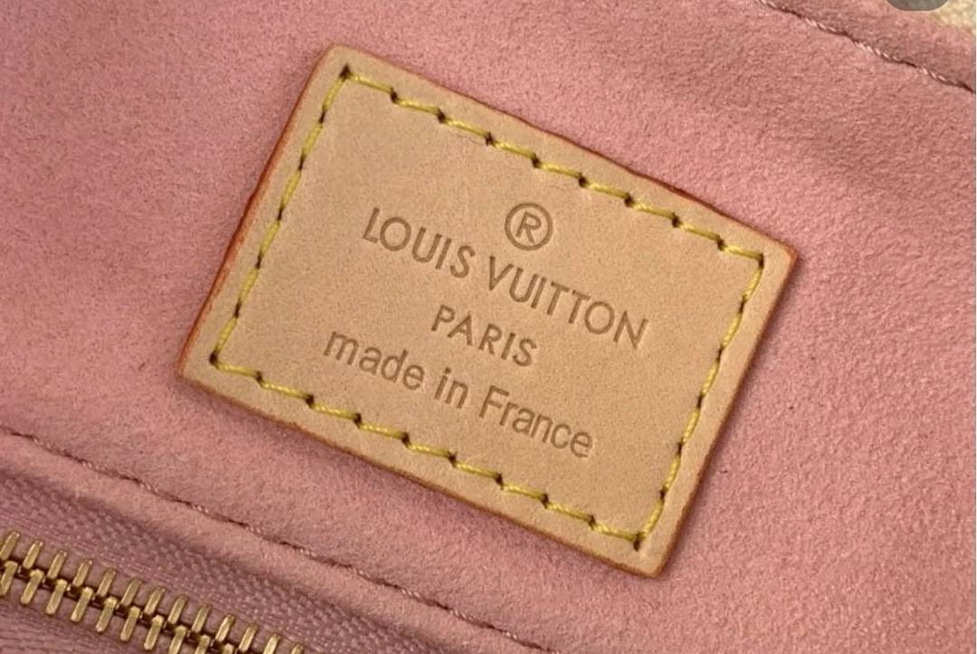 上品で優雅なスタイルに】Louis Vuitton バッグ Slouchy PM