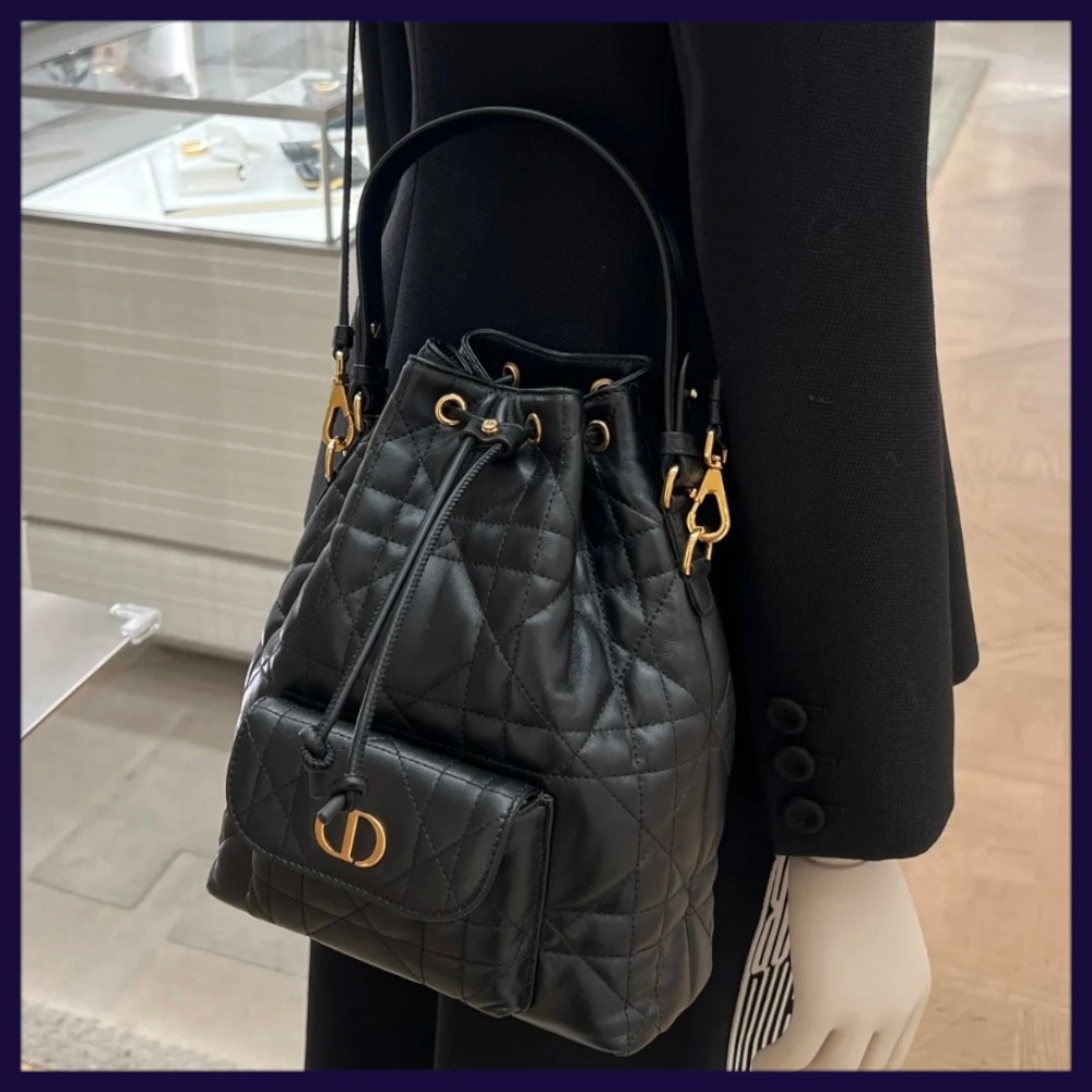 【どんなコーデにも♪】DIOR ハンドバッグ