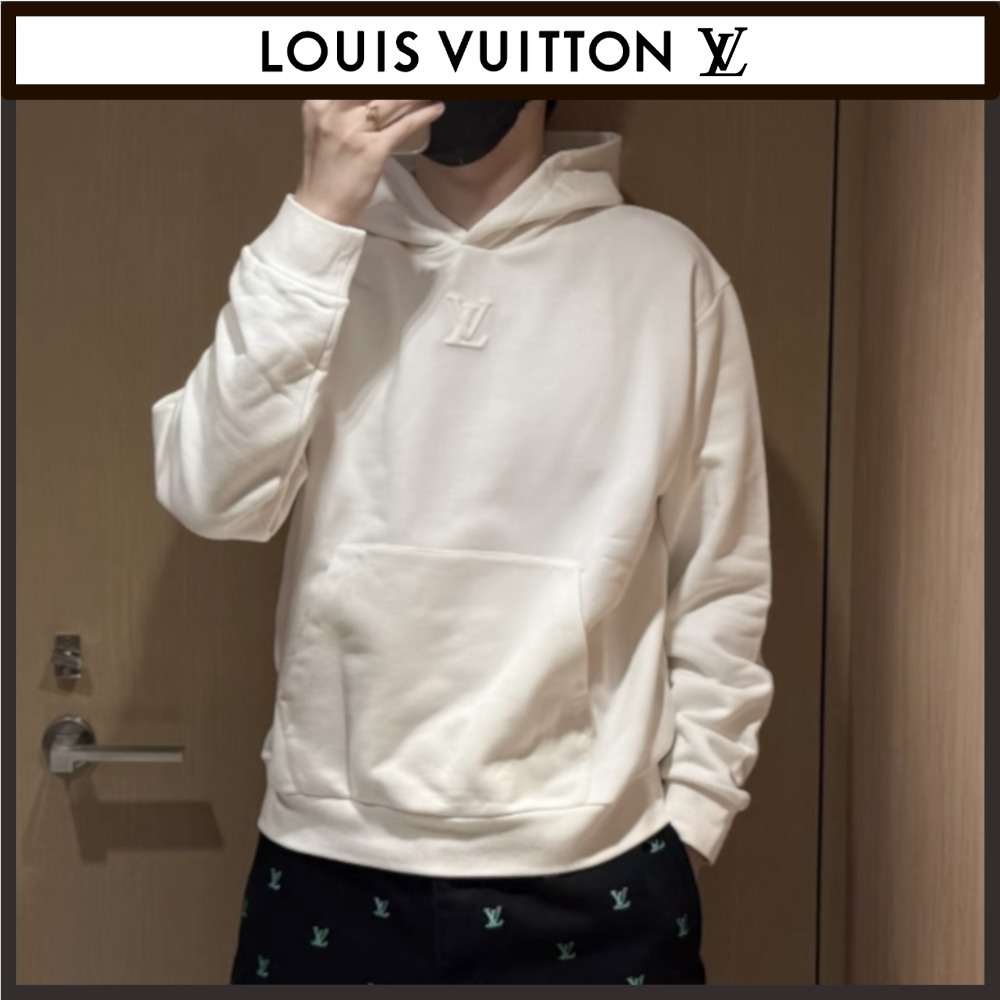 【春に重宝♪】Louis Vuitton LVエンボスド コットンフーディ
