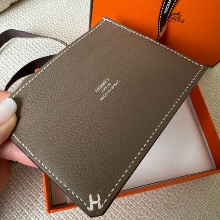 《コンパクトで使いやすい♪》HERMES H セリエカードホルダー