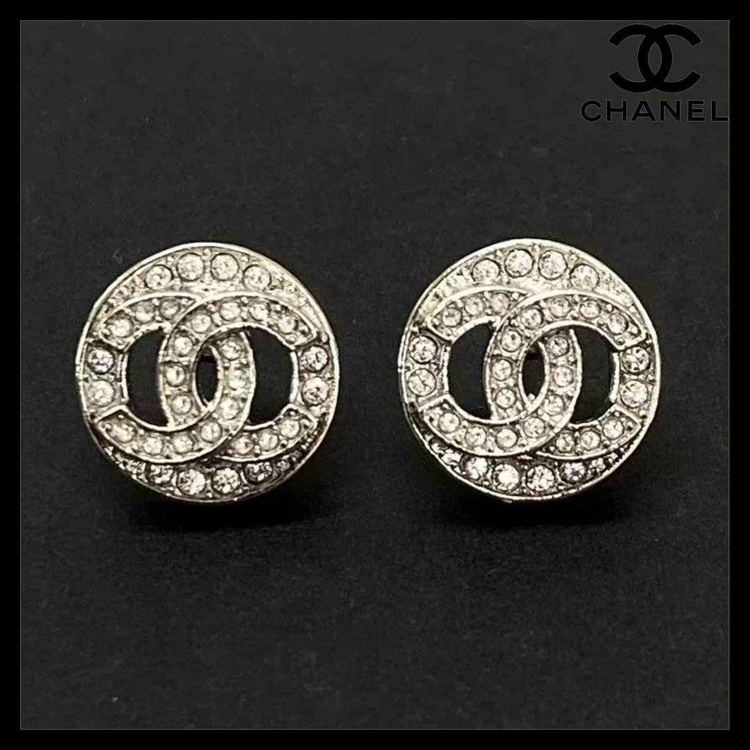 【シンプル♪】CHANEL ピアス ロゴ