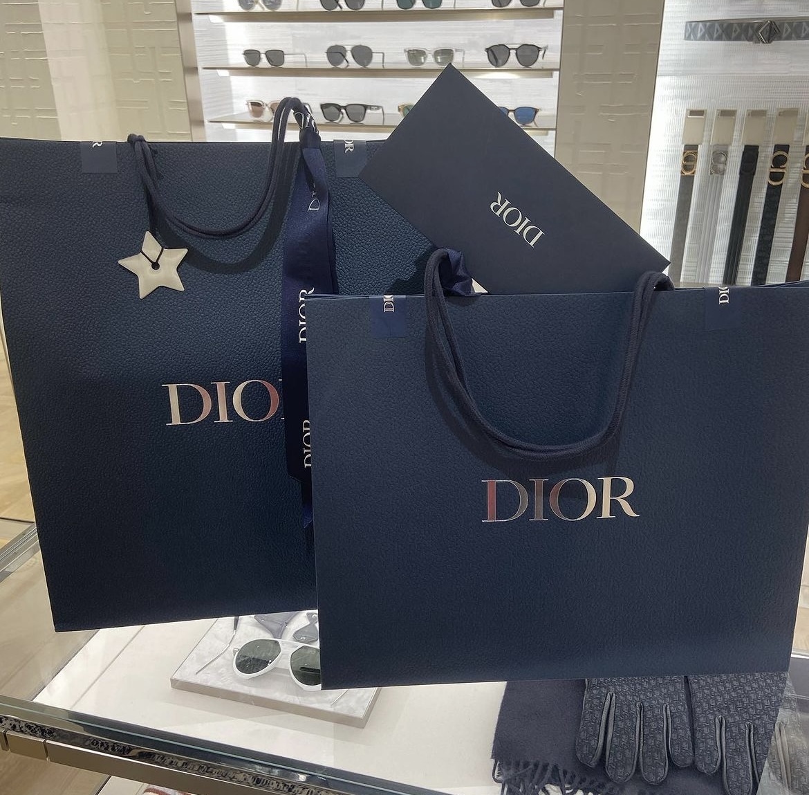 重ね着でも着れる♪【Dior】《CD Diamond》セーターベスト
