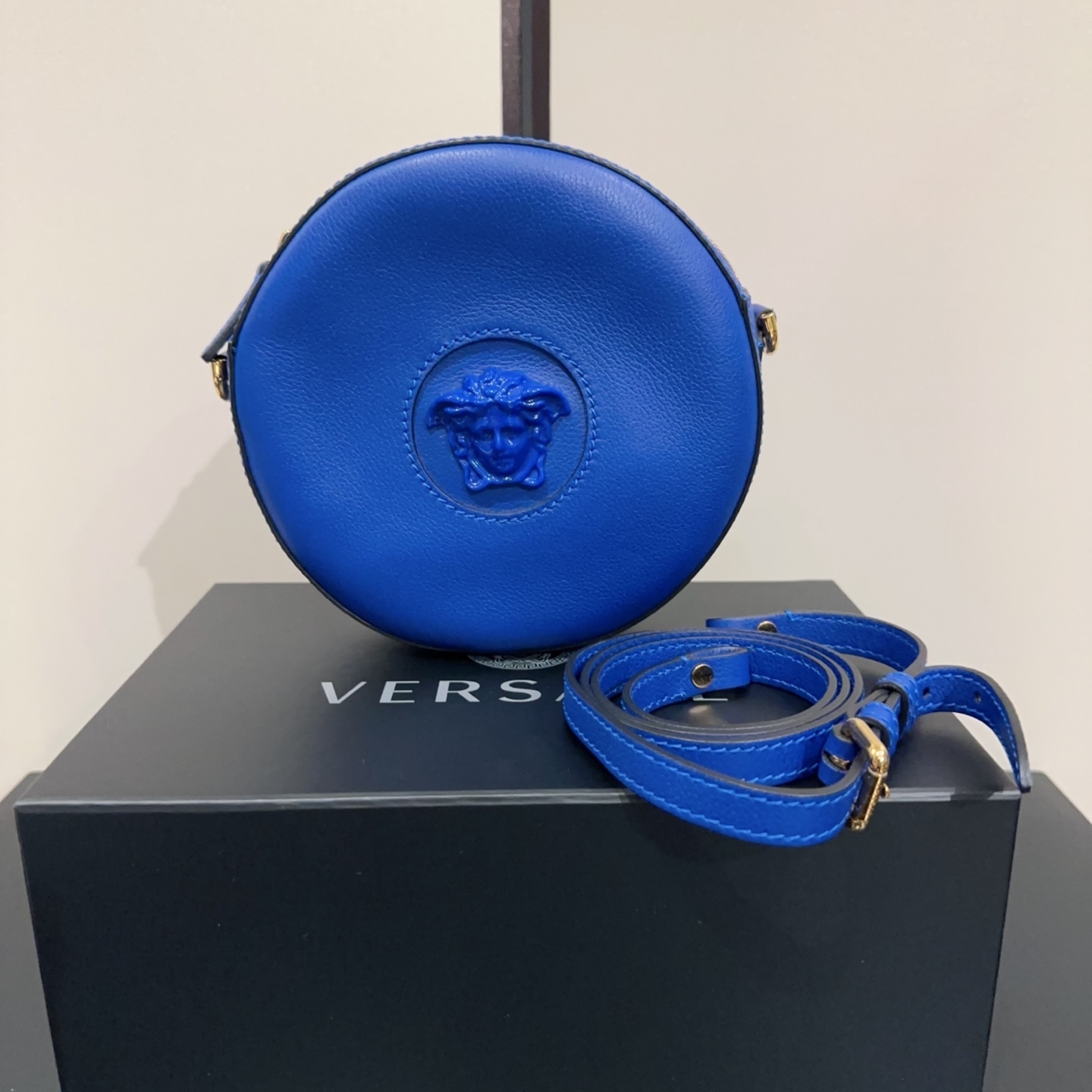 ★送料込★VERSACE ラ メデューサ ラウンド クロスボディバッグ