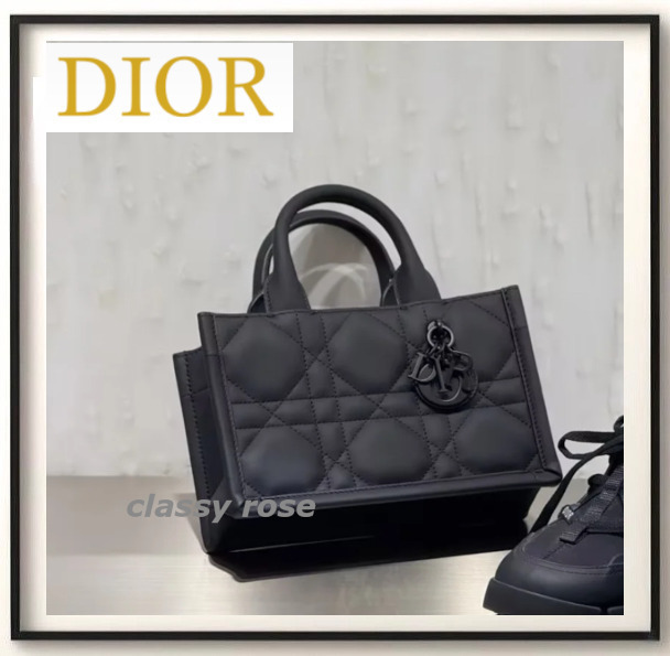 【クールに決まるALLブラック】Dior Book Tote バッグ ミニ