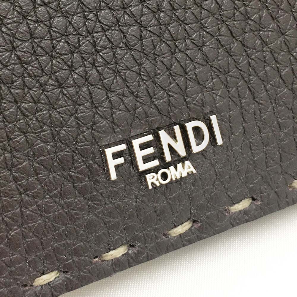 【新品・国内即発】FENDI 7M0355 AP3C F1RI3 二つ折り 長財布 新品・国内即発】FENDI 7M0355 AP3C F1RI3 二つ折り 長財布