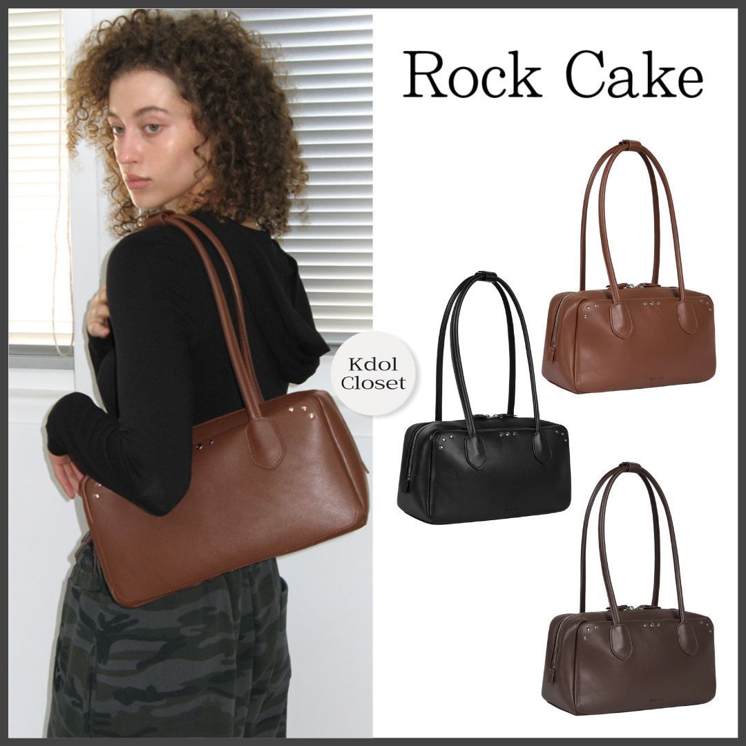 韓国 スタッズバッグ[ROCKCAKE] SQUARE LEATHER STUD MIDDLE BAG
