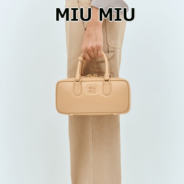 ＊Miu Miu＊ PENNY レザーバッグ 関税・送料込み Miu Miu Penny Leather Bag Cognac