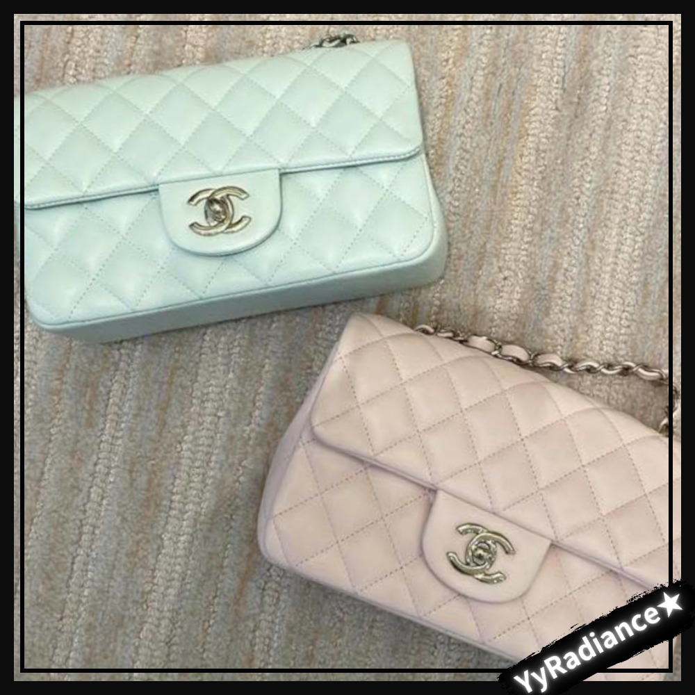 【今限定のパステルカラー♡】CHANEL フラップバッグ