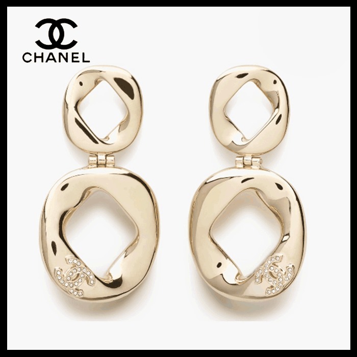 【キラキラきらめくロゴがポイント☆】CHANEL イヤリング