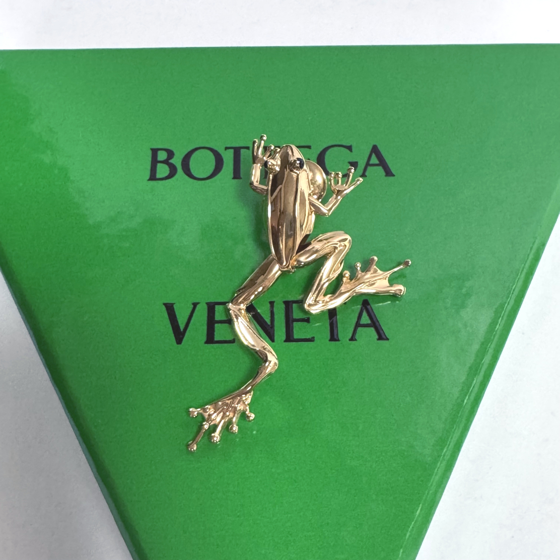 VIPセール BOTTEGAVENETA ラナ スモール ブローチ カエル