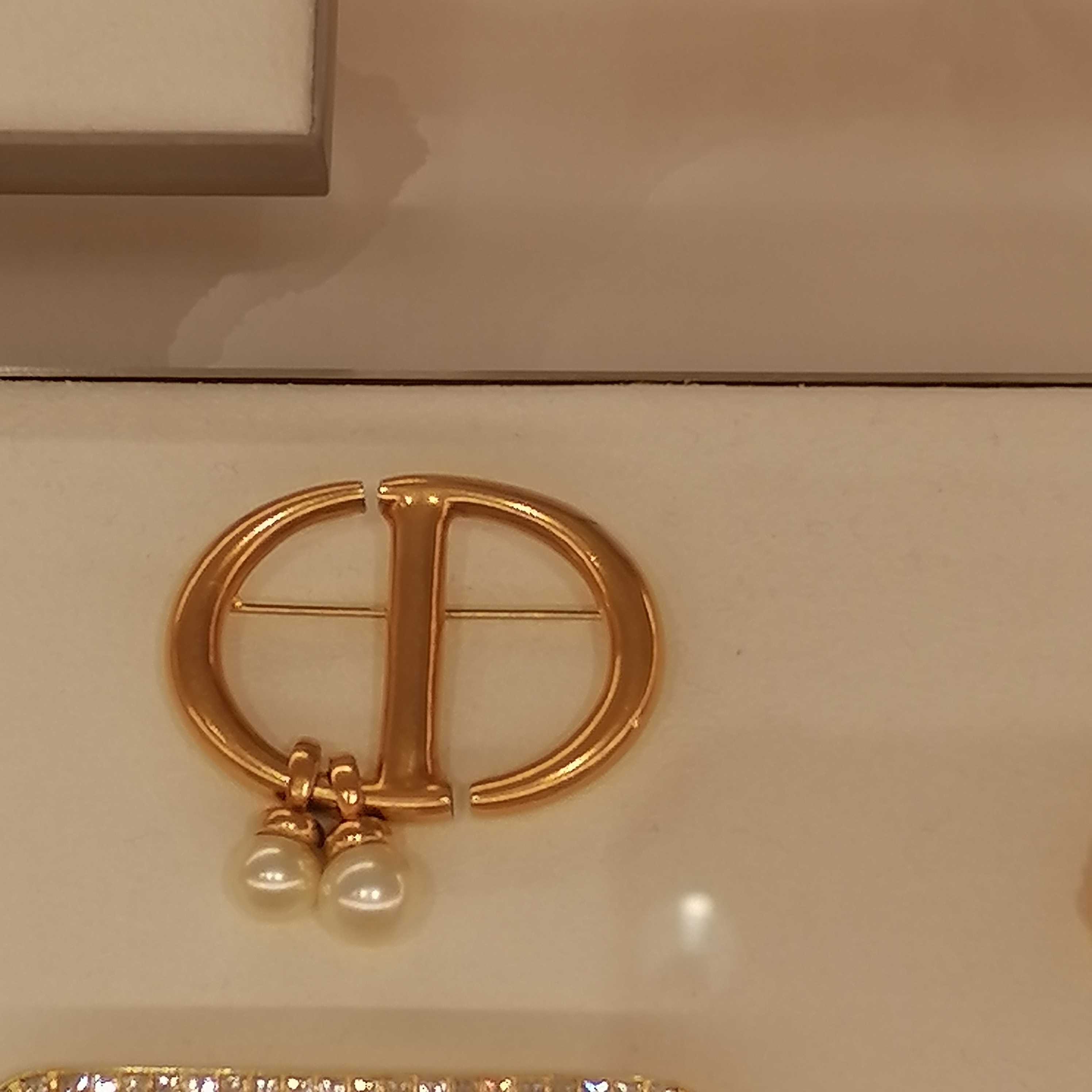 Dior☆CD ネイビー ブローチ