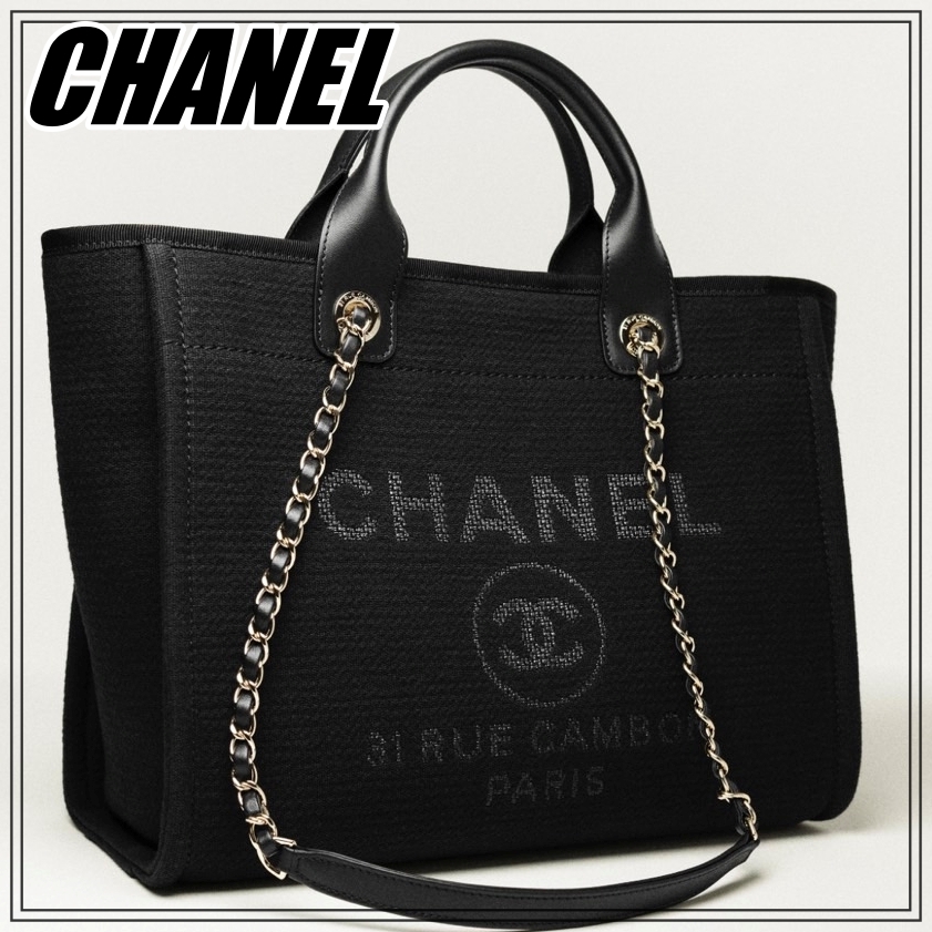 【大人気新作】CHANEL ショッピングバッグ ブラック