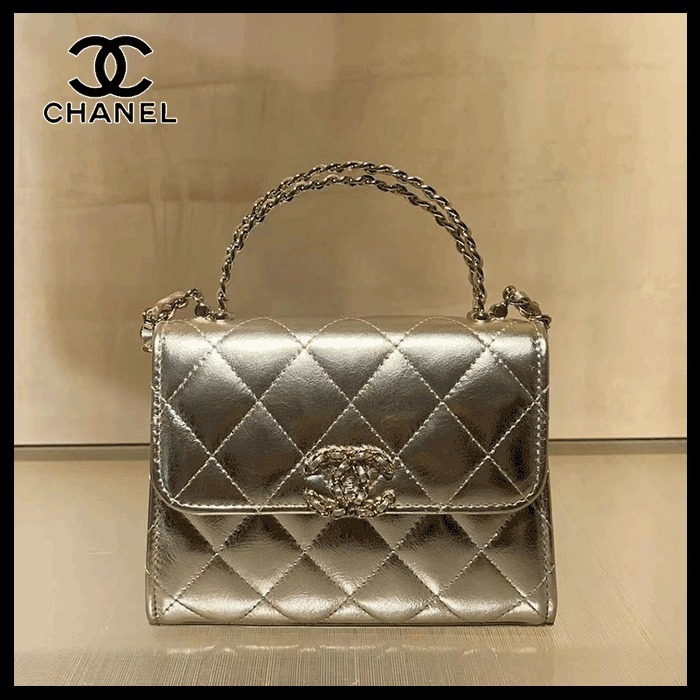 【メタリックがカッコいい☆】CHANEL ミニショルダーバッグ