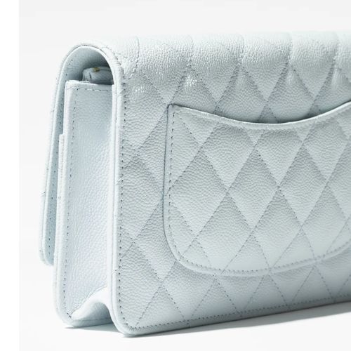 【ライトブルーが可愛い♪】 CHANEL 25ss チェーンウォレット 可愛い♪**【CHANEL】 25SS クラシック チェーンウォレット